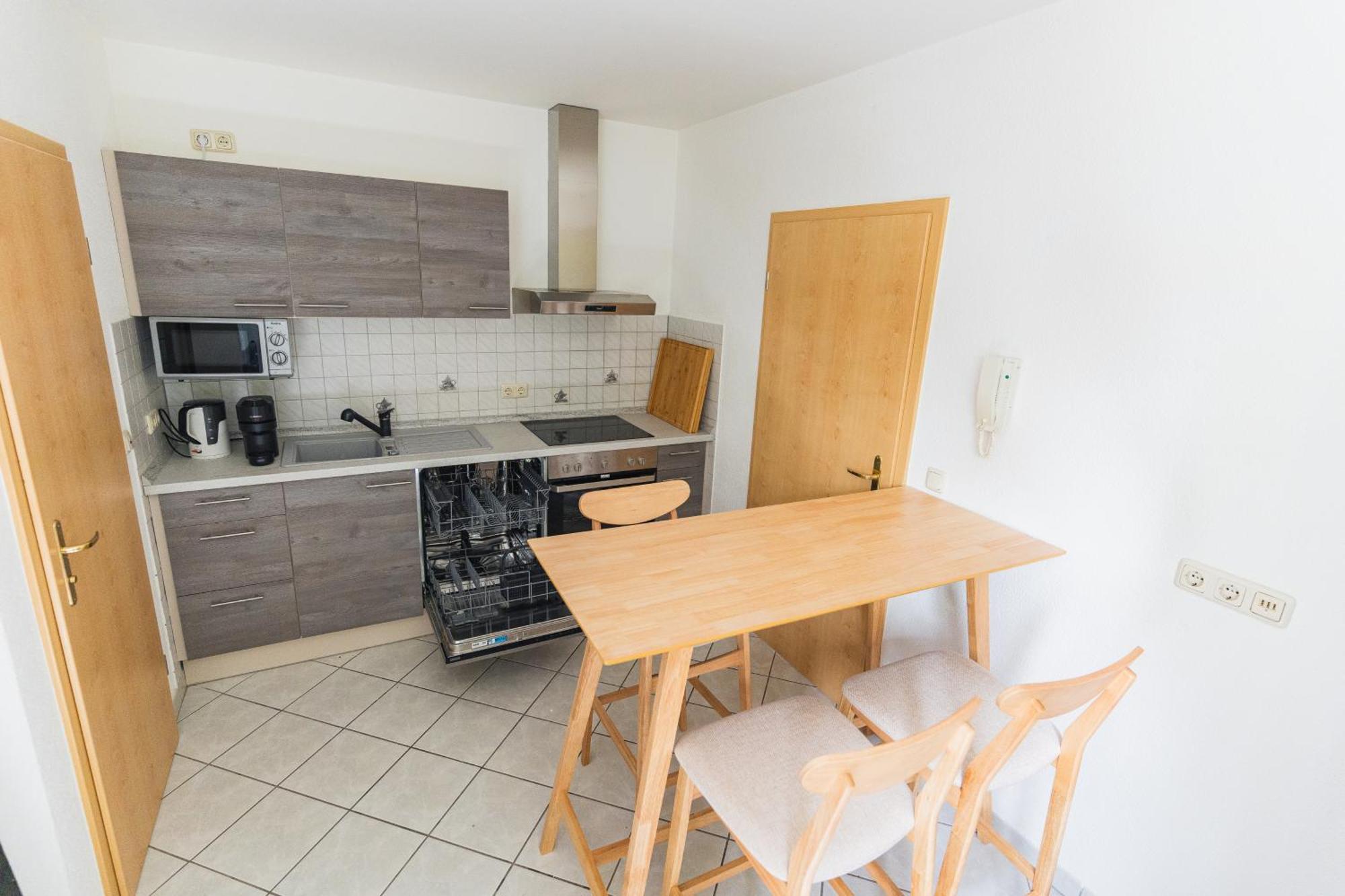 Appartment In Den Weinbergen Bei Mainz - Mit 2X Doppelzimmern, 1X Grosses Wohnzimmer, Bad & Kueche Stadecken-Elsheim Екстериор снимка