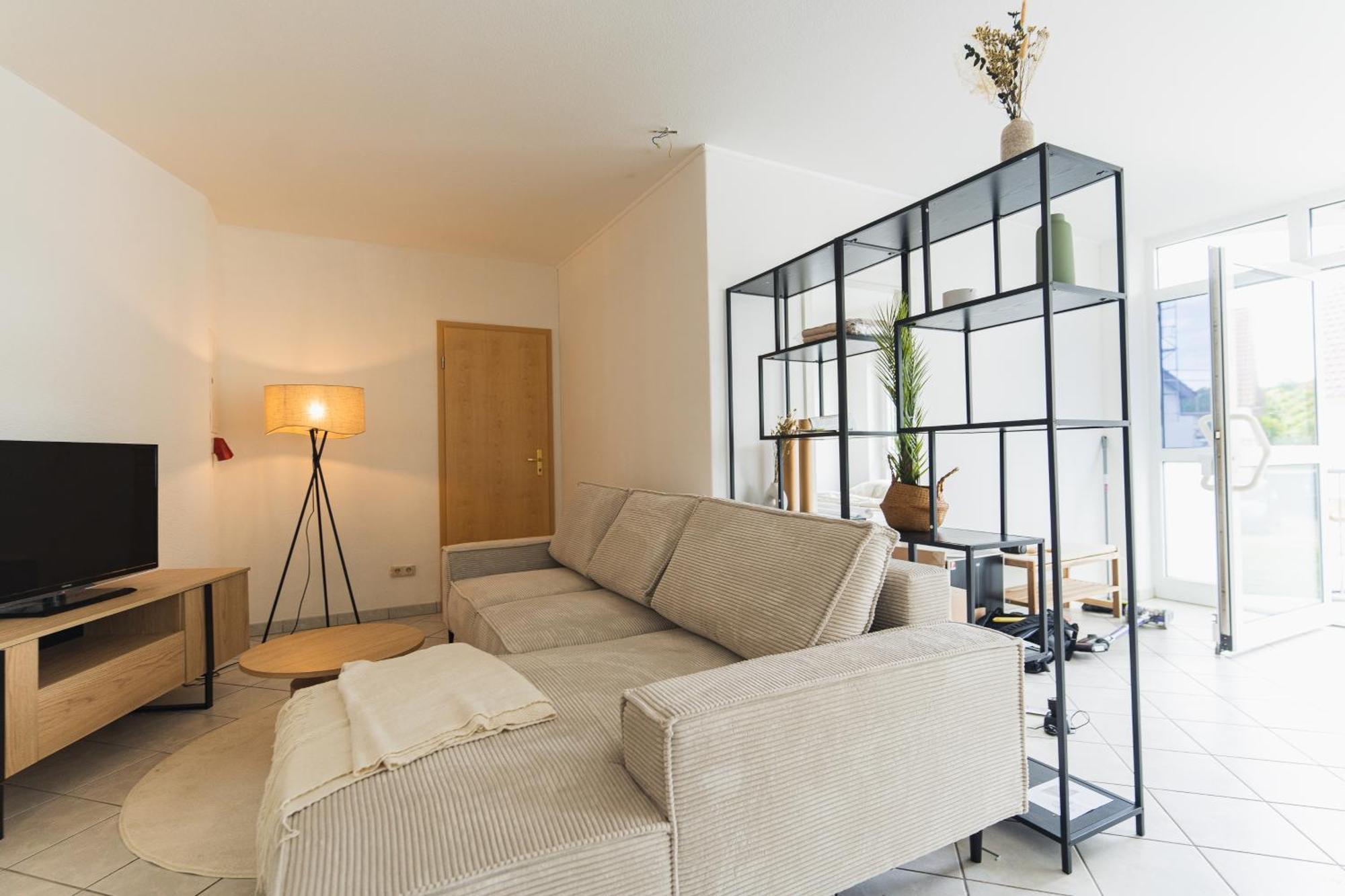Appartment In Den Weinbergen Bei Mainz - Mit 2X Doppelzimmern, 1X Grosses Wohnzimmer, Bad & Kueche Stadecken-Elsheim Екстериор снимка